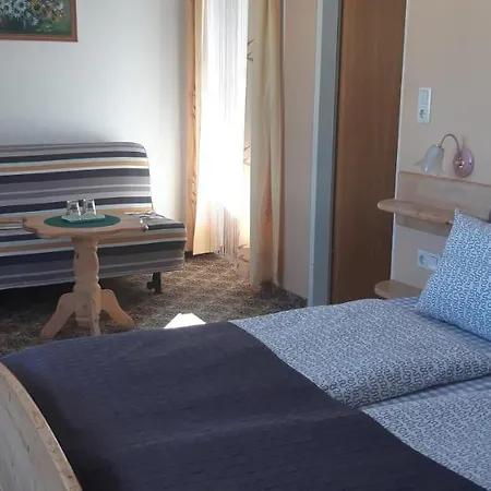 לינה וארוחת בוקר Haus Angelika - - Innsbruck/igls אינסברוק